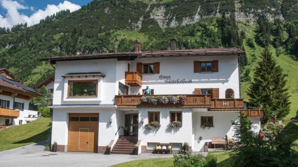 Haus Schrofenstein