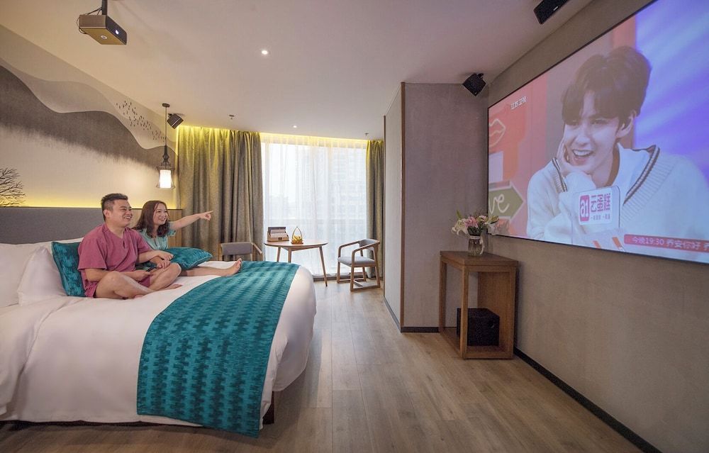 Mehood Lestie International Hotel Chongqing Yuzhong Lianglukou Metro Branch Superior Double Room, City View 3