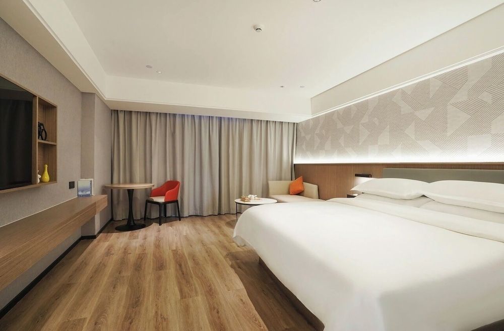 Baoli International Hotel-Baili Square Superior Room, Garden View 4