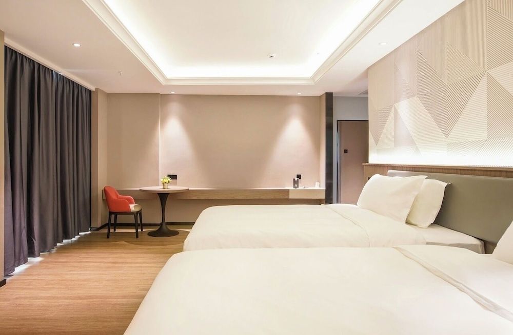 Baoli International Hotel-Baili Square Luxury Twin Room 2