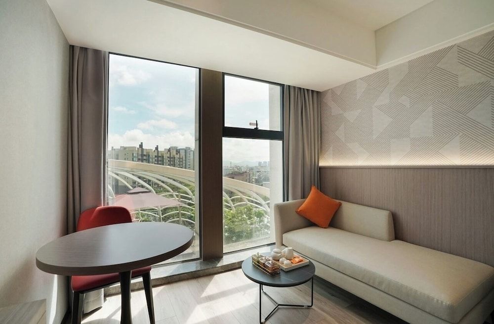 Baoli International Hotel-Baili Square Superior Room, Garden View 2