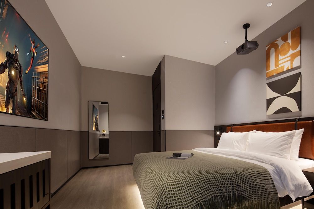 Luxury Double Room, City View