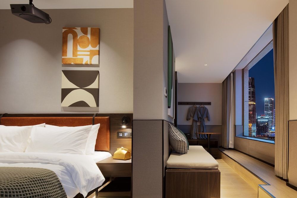 Luxury Double Room, City View