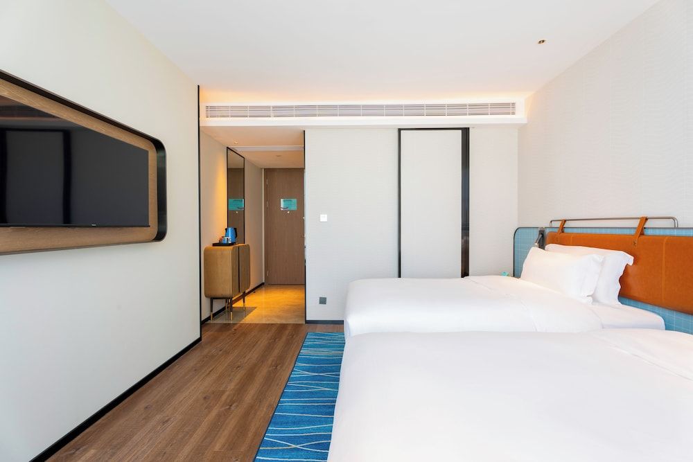 Panoramic Twin Room