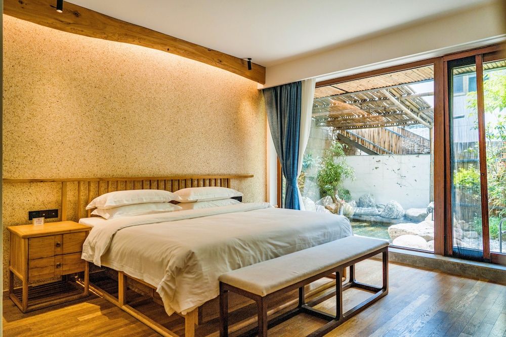 Deluxe Twin Room, Garden View
