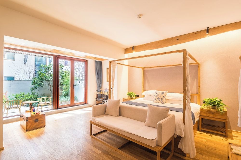 Elite Double Room, Courtyard View