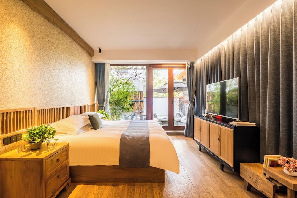 Exclusive Double Room, Garden View