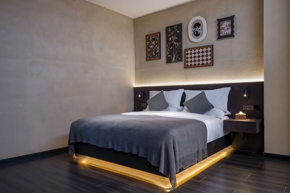 Classic Double Room, City View