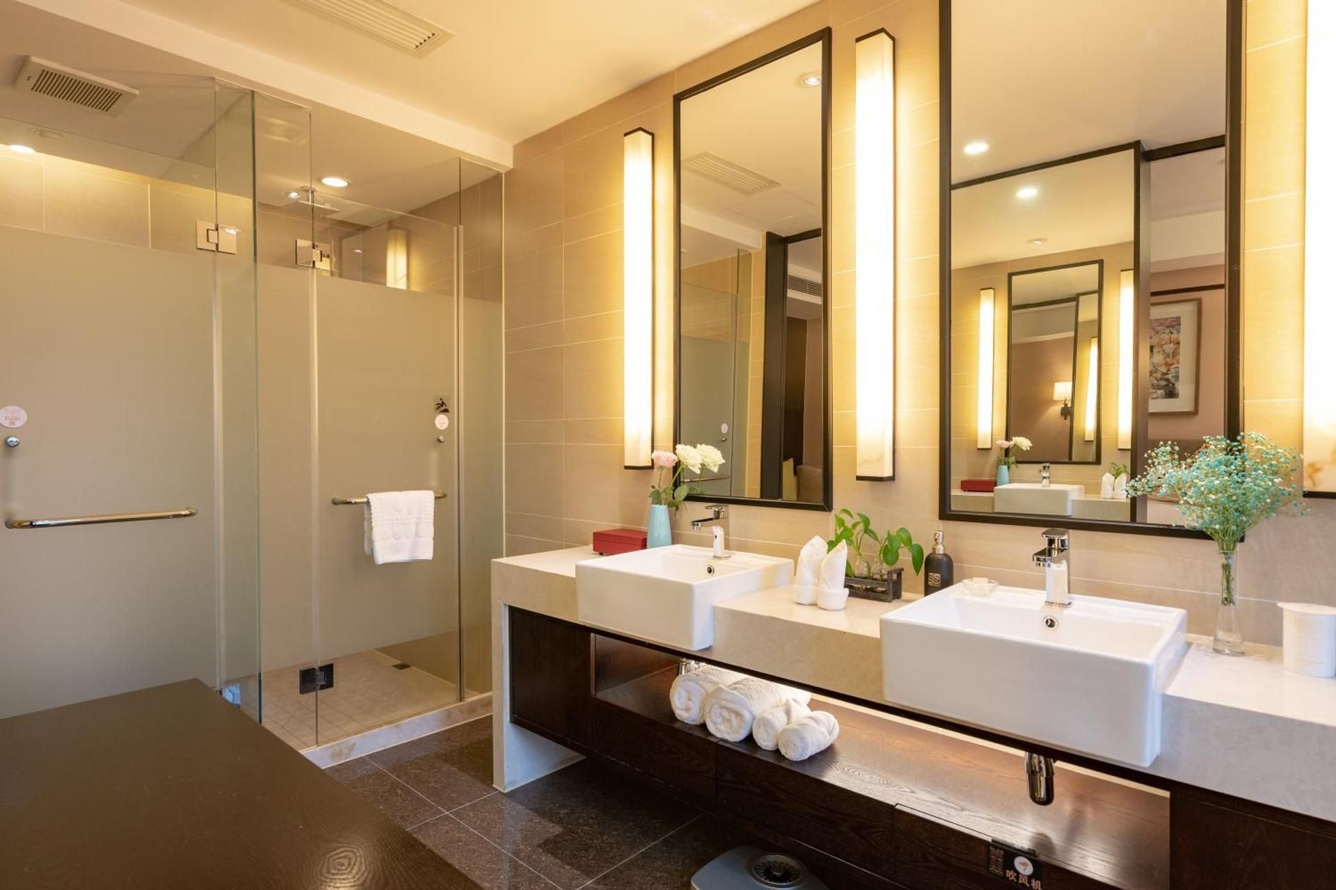 Executive Theme Room