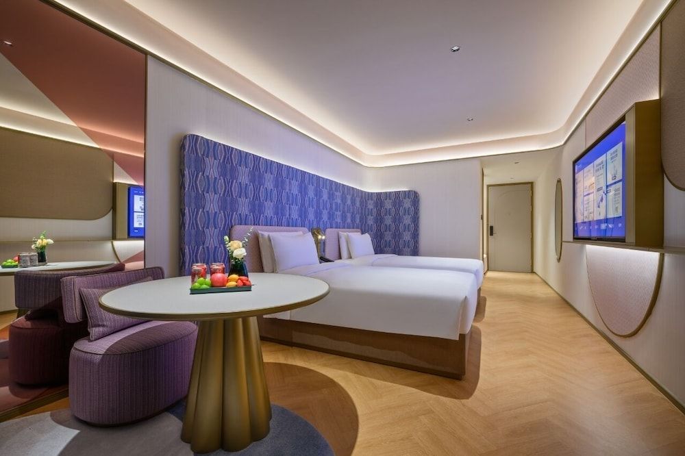 Classic Twin Room, City View