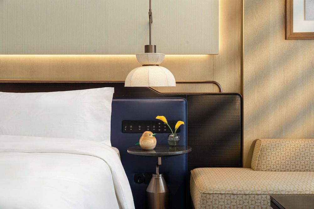Standard Room, 1 King Bed