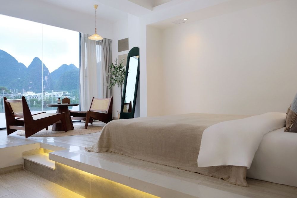 Premier Room