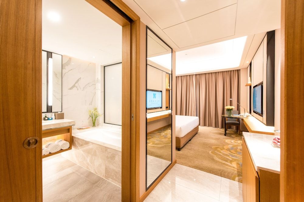 Rising Dragon International Hotel Executive Single Room, City View 4