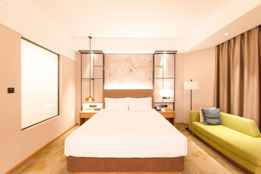 Rising Dragon International Hotel Superior Single Room, City View