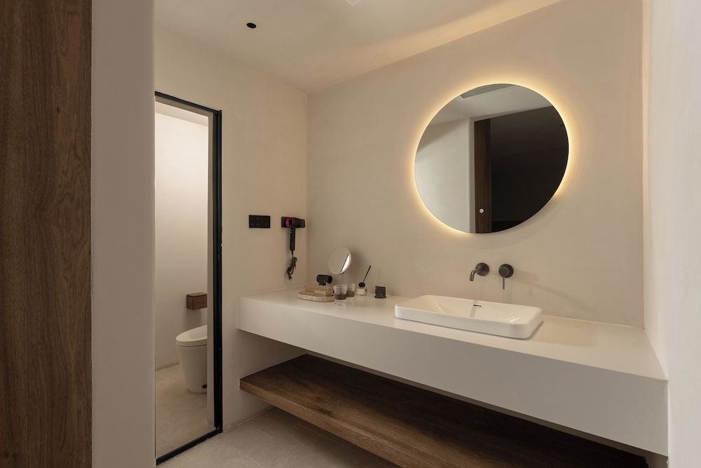 Dali City Shijing Boutique Homestay Comfort Single Room, 1 King Bed, Non Smoking, Private Bathroom 5