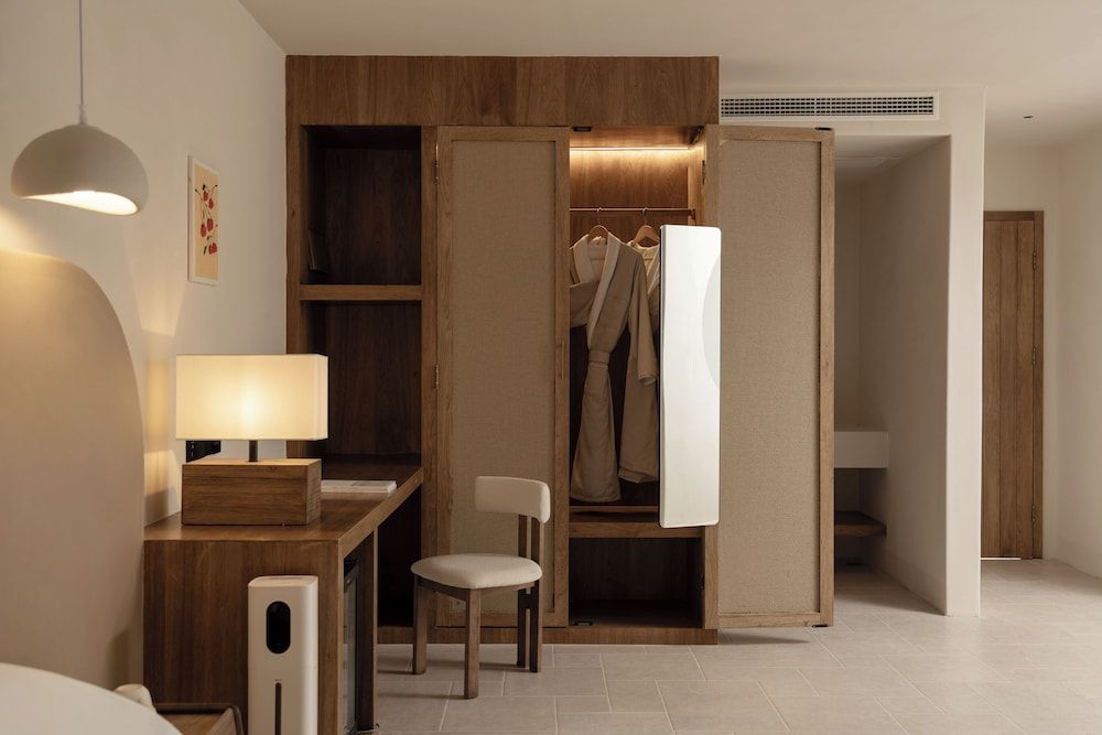 Dali City Shijing Boutique Homestay Comfort Single Room, 1 King Bed, Non Smoking, Private Bathroom 7