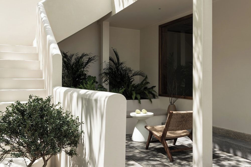 Dali City Shijing Boutique Homestay Classic Single Room, 1 King Bed, Private Bathroom, Garden View 5