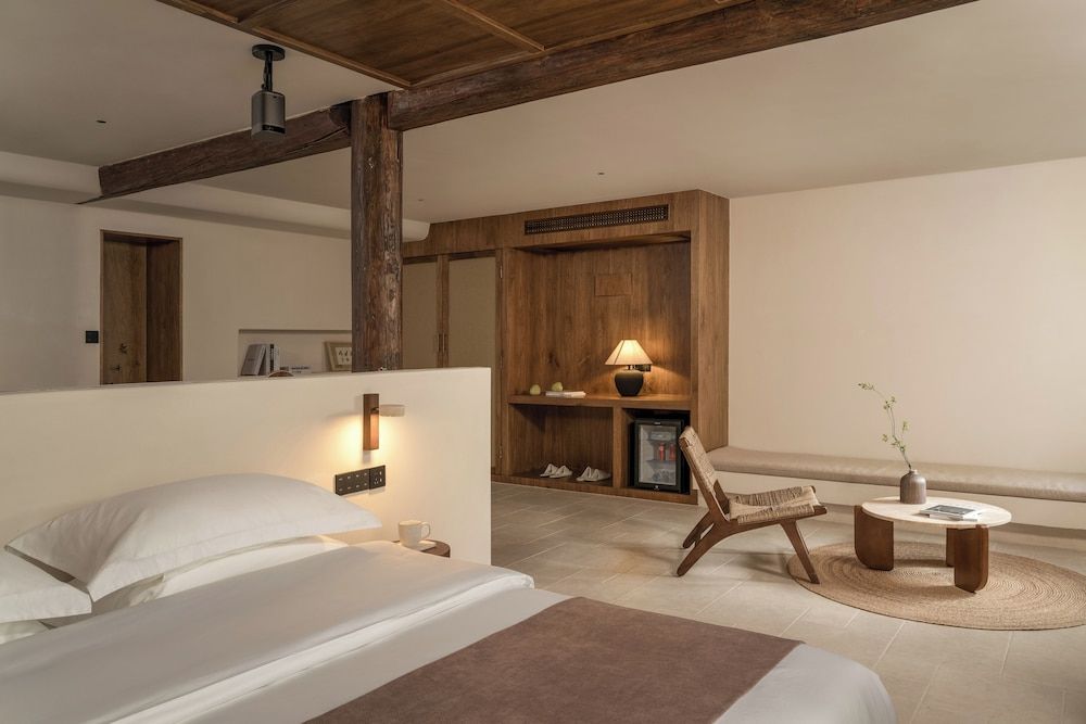 Dali City Shijing Boutique Homestay Classic Single Room, 1 King Bed, Private Bathroom, Garden View 2