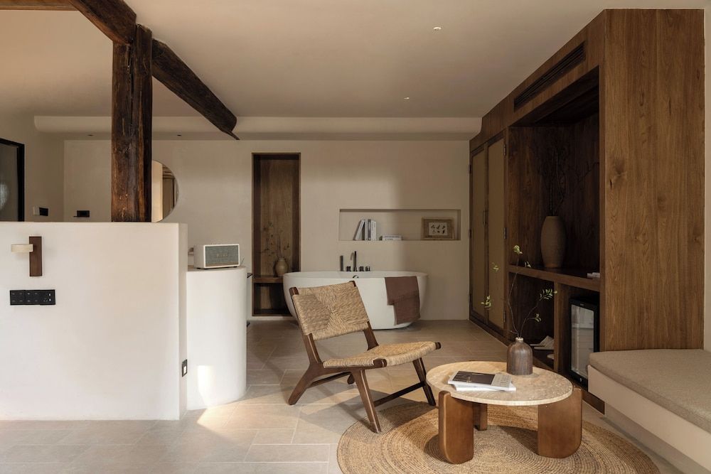 Dali City Shijing Boutique Homestay Classic Single Room, 1 King Bed, Private Bathroom, Garden View 11