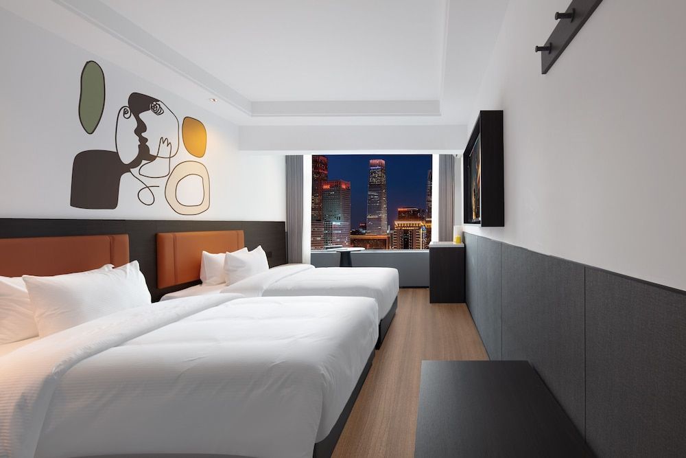 Comfort Twin Room, City View