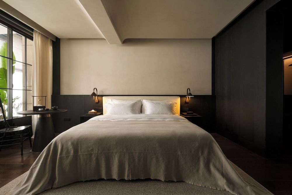 Comfort Suite, Patio, Garden View