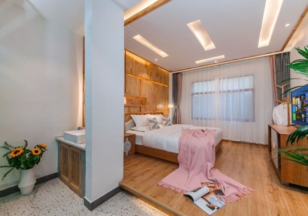 Yunyin Sanqiu Inn Comfort Double Room, City View 2