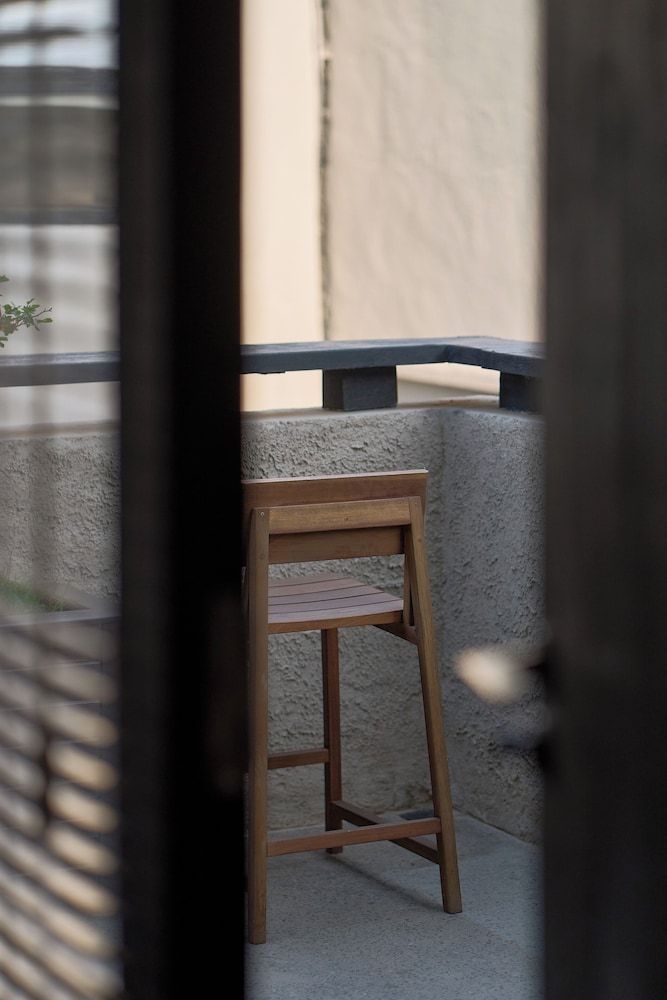 Arro Khampa Lhasa Premier Double Room, 1 King Bed, Non Smoking, Refrigerator 4