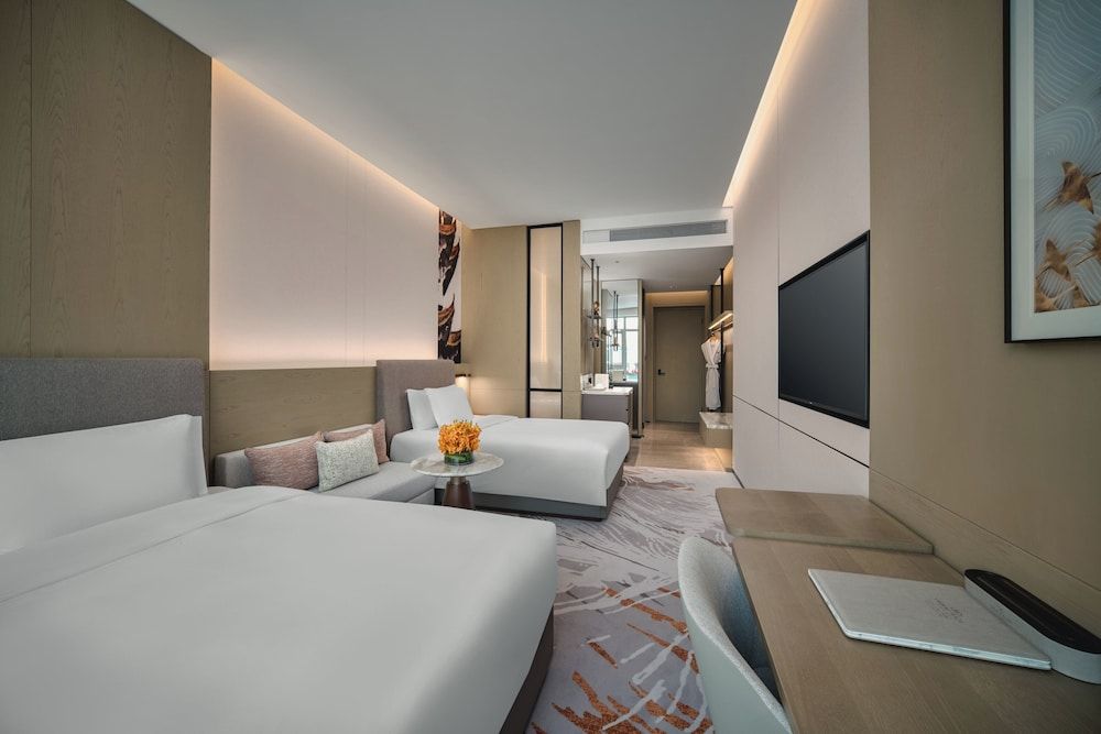 Standard Room, 2 Double Beds, Club Lounge Access, Garden View