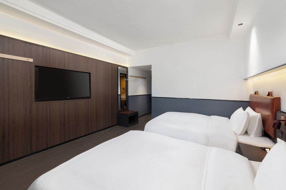 Mcsrh Hotel -Chengdu Jiuyanqiao Basic Twin Room, City View