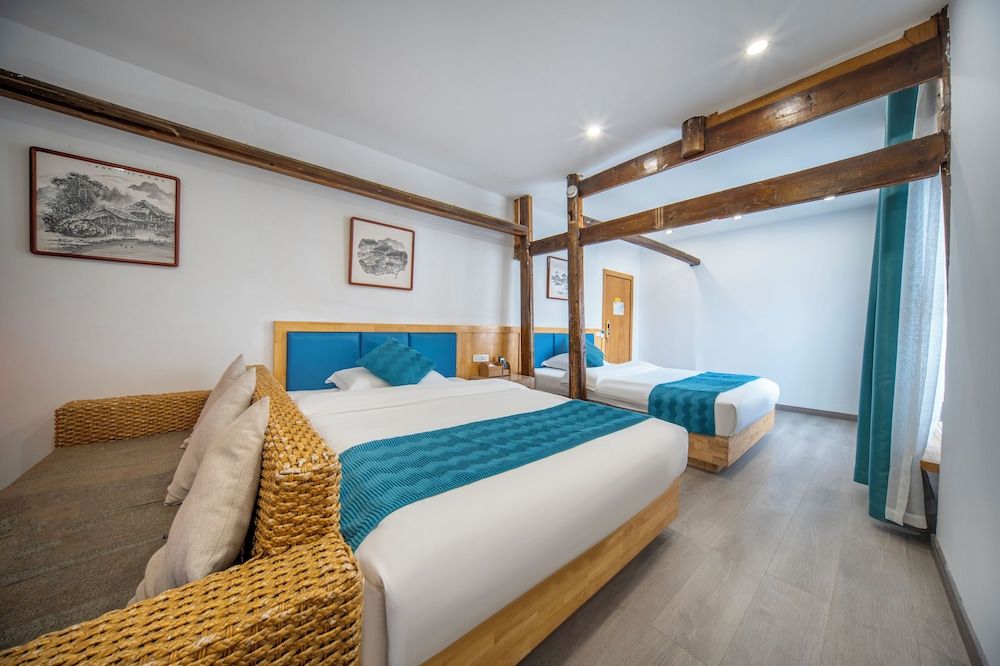 Comfort Twin Room, Balcony, Hill View