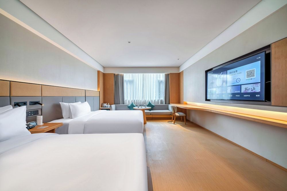 Full Season Hotel Family Twin Room 3