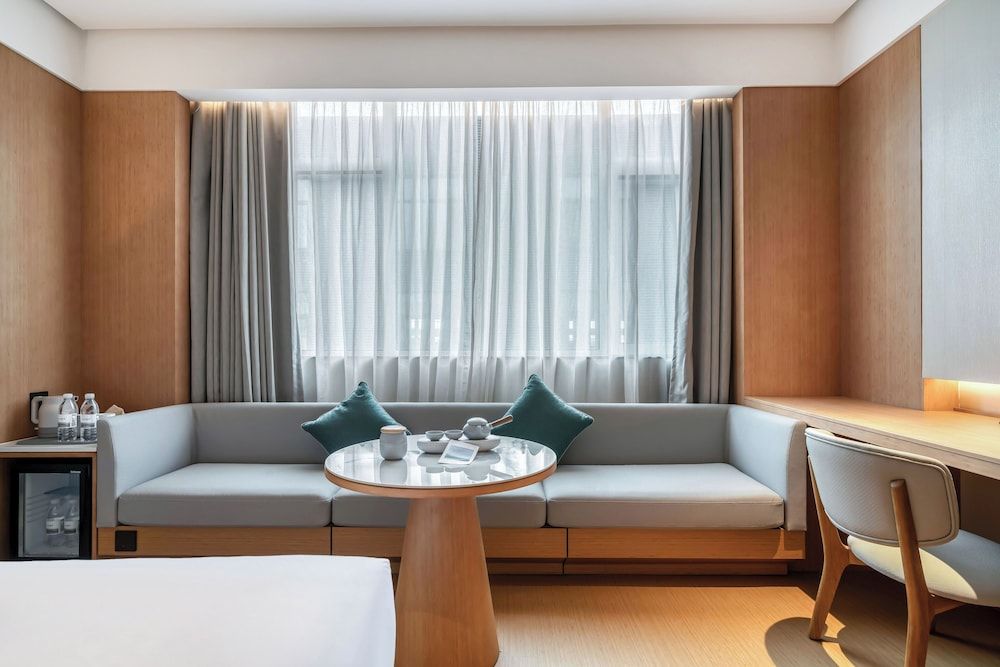 Full Season Hotel Classic Single Room 4