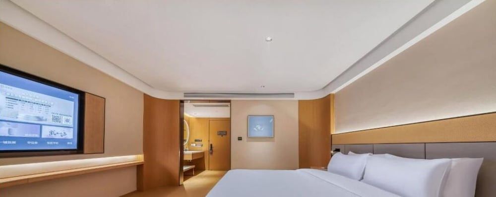 Full Season Hotel Superior Double Room 3