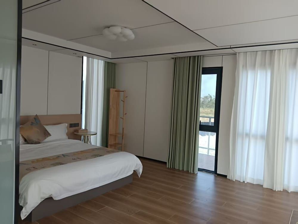 Unicorn Rocket Resort Signature Tent, Ocean View