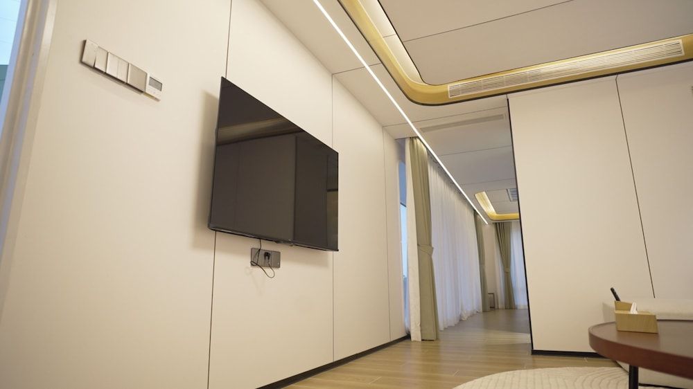 Unicorn Rocket Resort Signature Mobile Home, 1 King Bed with Sofa bed 12