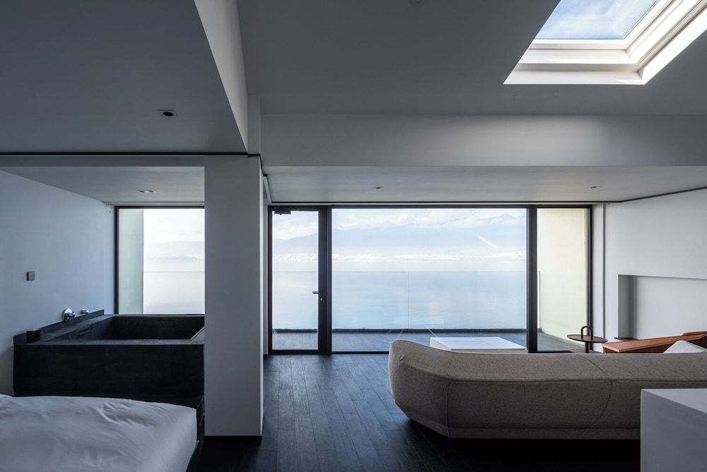 Deluxe Room, Private Bathroom, Ocean View
