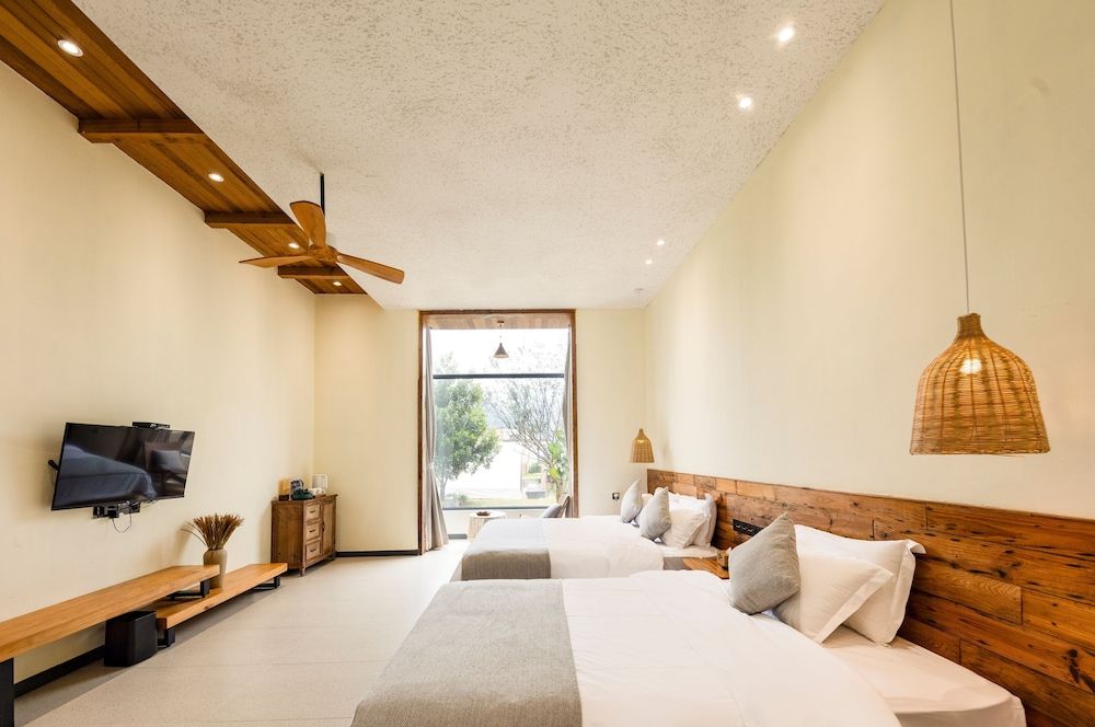 Signature Twin Room