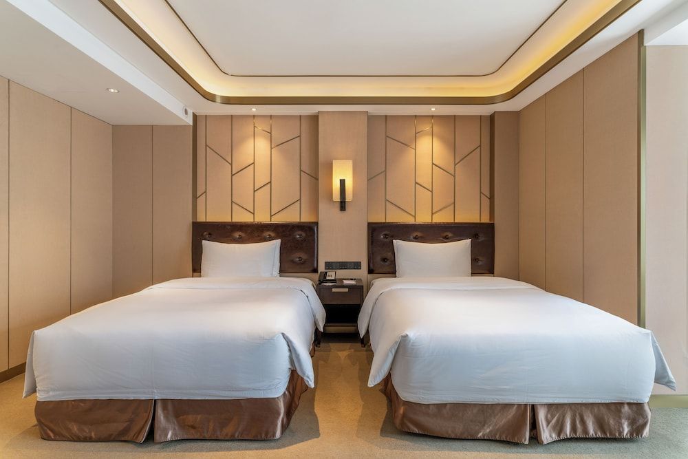 Imperial Dragon Bay Purejoy Hotel Comfort Double or Twin Room 2