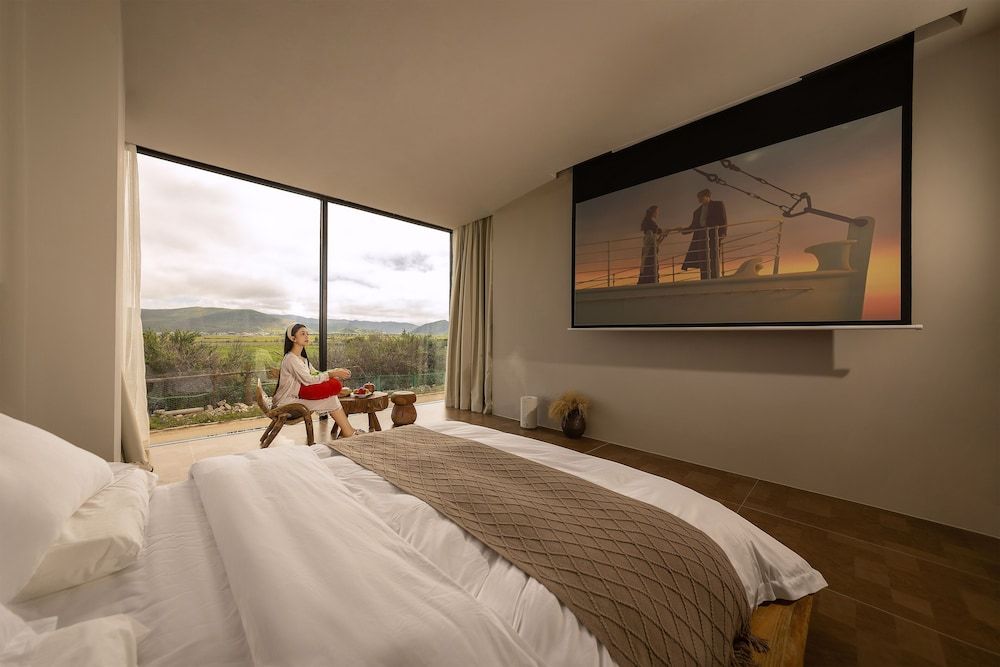 LOST VILLA-ff Double Room, Hill View