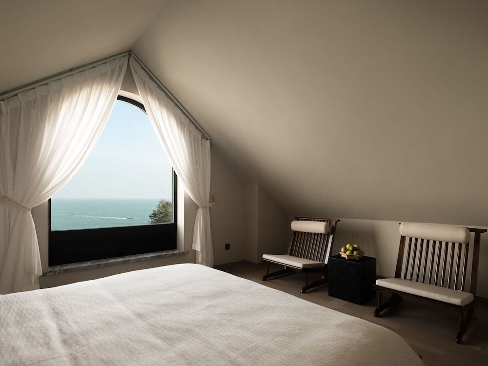 Signature Double Room, Patio, Ocean View