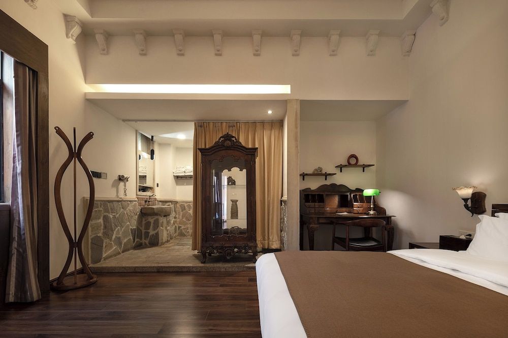 Classic Suite, Garden View