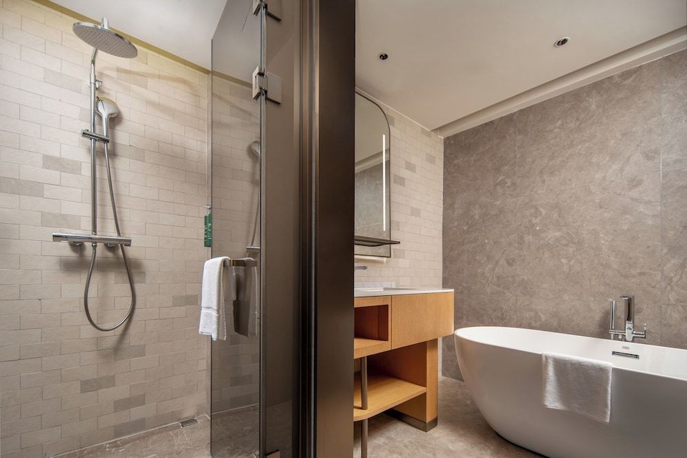 Deluxe Suite, 1 King Bed