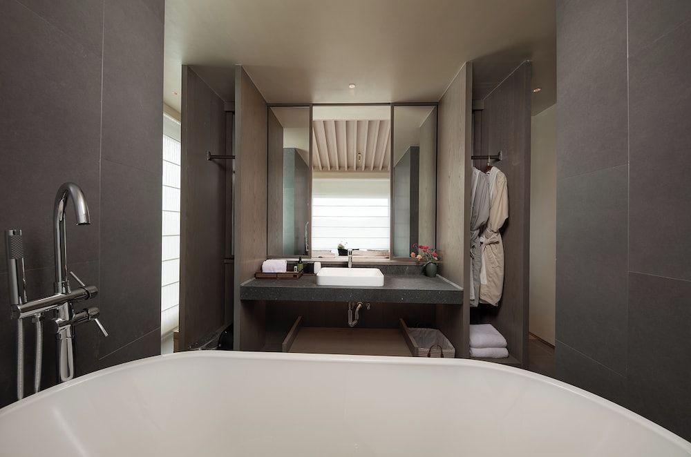 Country Retreats Zhangjiajie Manson Resort Signature Room 6