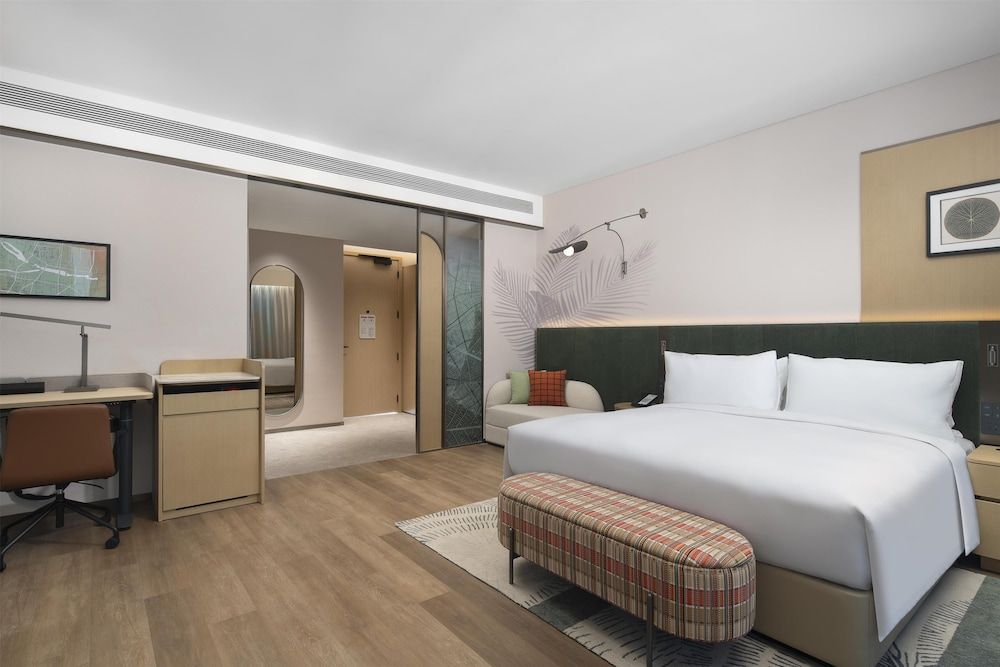 Hilton Garden Inn Chengde High-Tech Zone Deluxe Room, 1 King Bed 2
