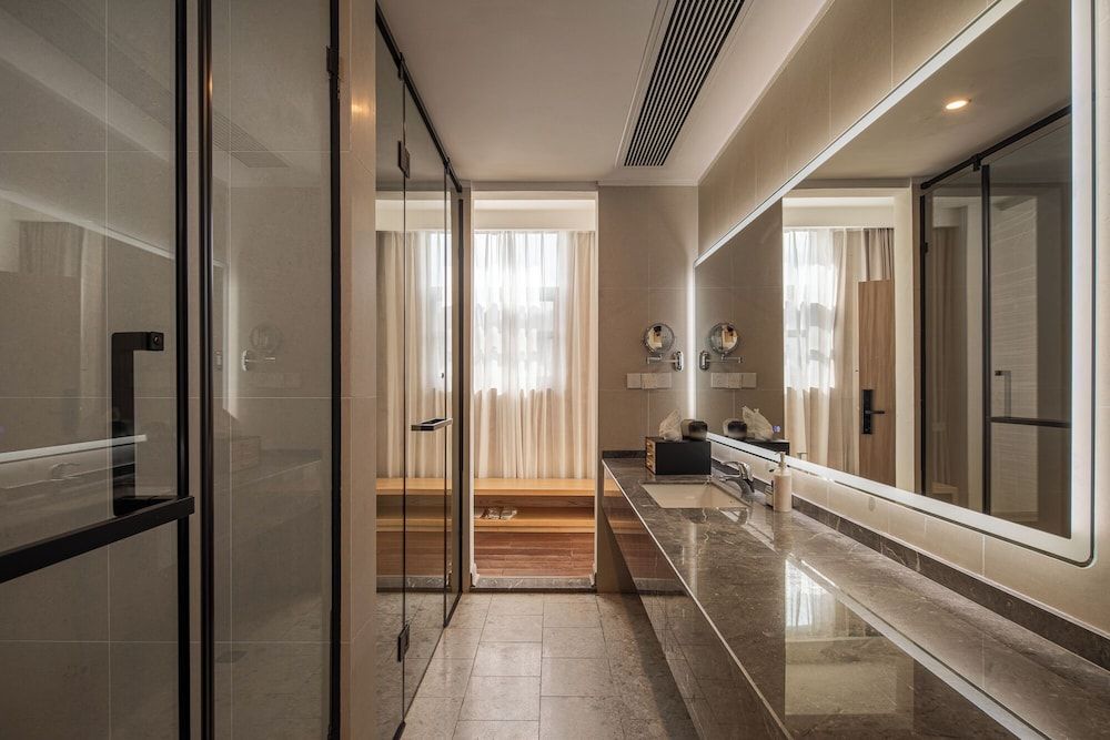 JinSpecial Gaotian Grand Double Room, Balcony, Mountain View 4