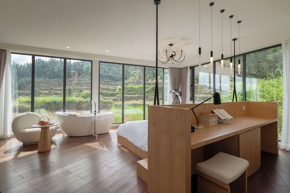 JinSpecial Gaotian Grand Double Room, Balcony, Mountain View 6