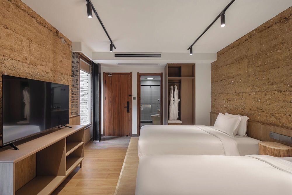 JinSpecial Gaotian Elite Twin Room, 2 Bathrooms, Resort View 2