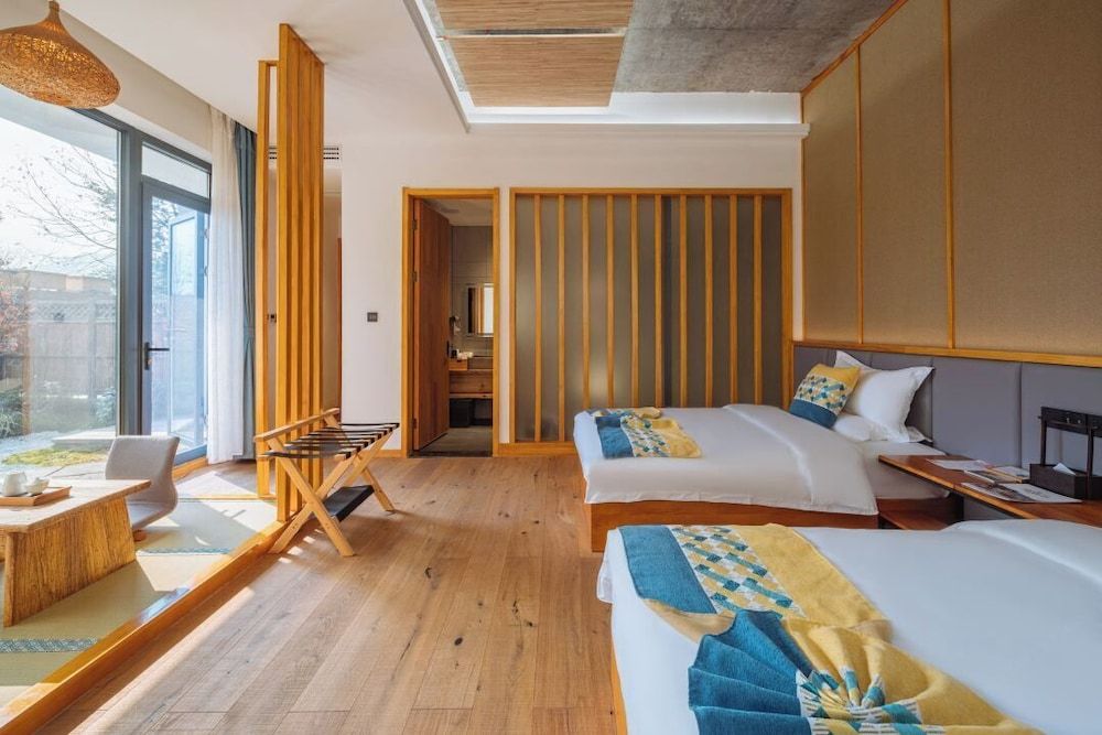 Superior Twin Room, Hill View