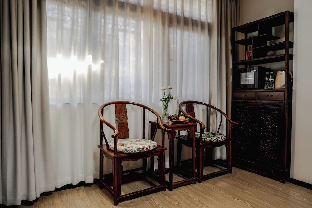 Wenshuo Hotel Signature Double Room, Courtyard View 6