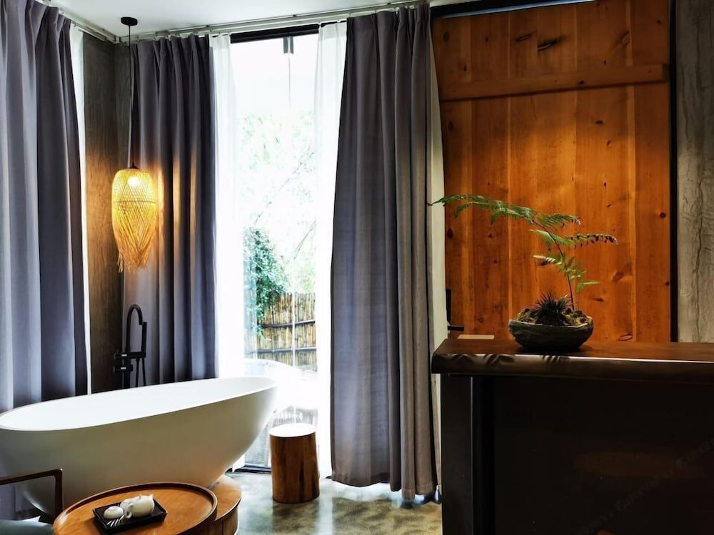 Basic Double Room, Garden View